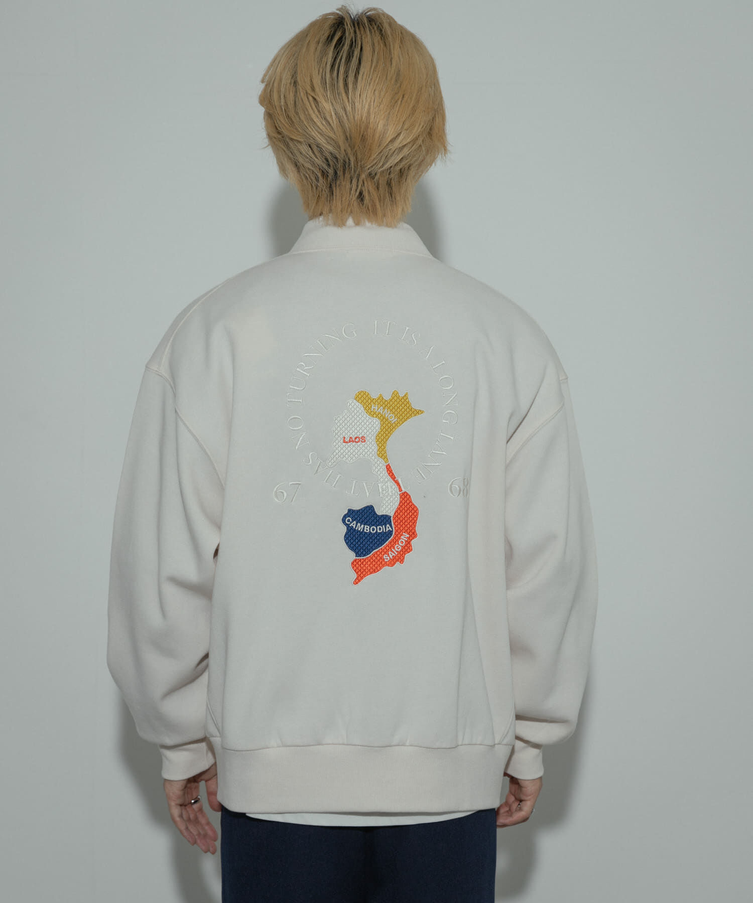 SENSE OF PLACE by URBAN RESEARCH「シシュウスウェットブルゾン」|ブルゾン・スタジャン|