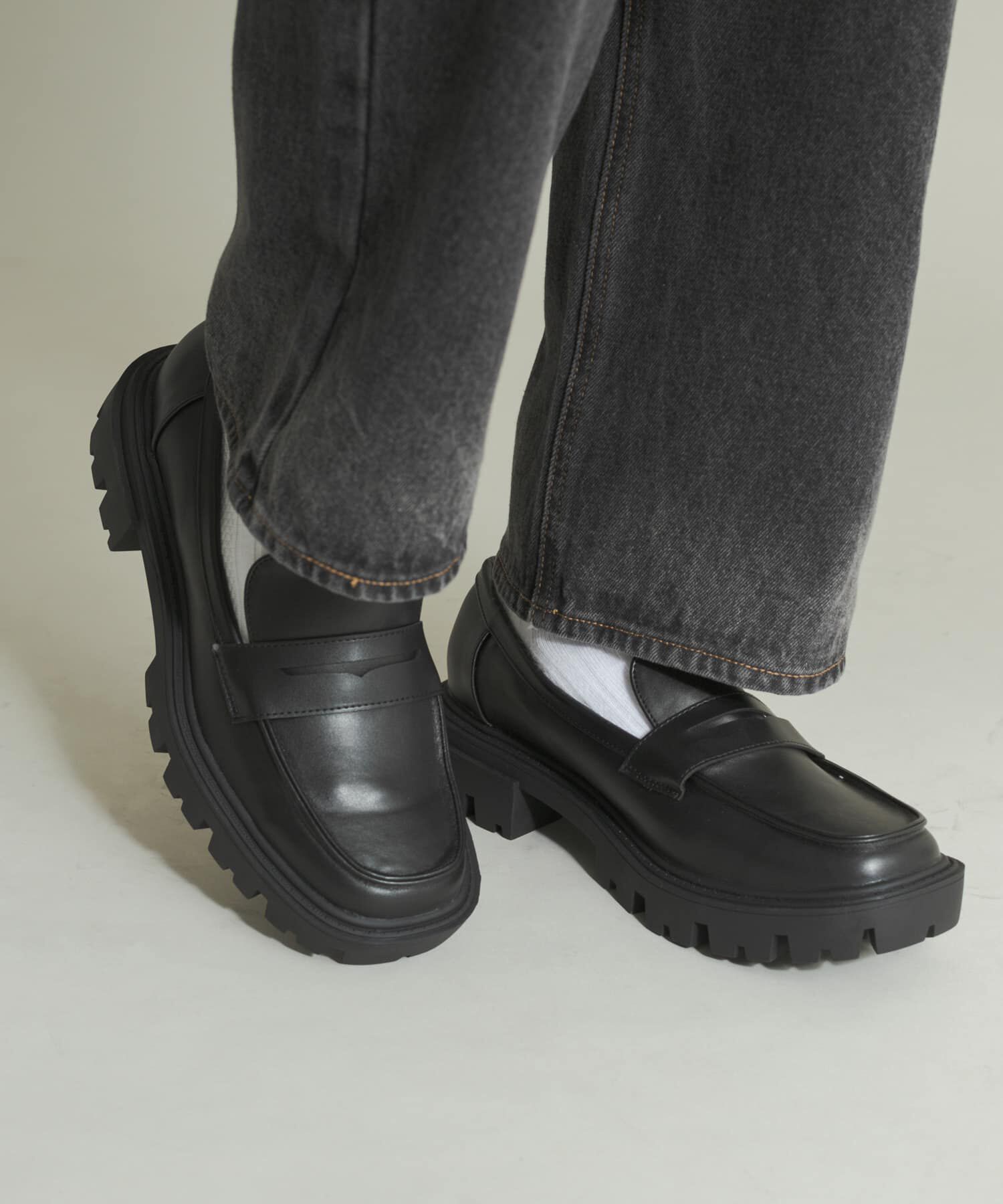 SENSE OF PLACE by URBAN RESEARCH「トラックソールコインローファー」|ローファー|