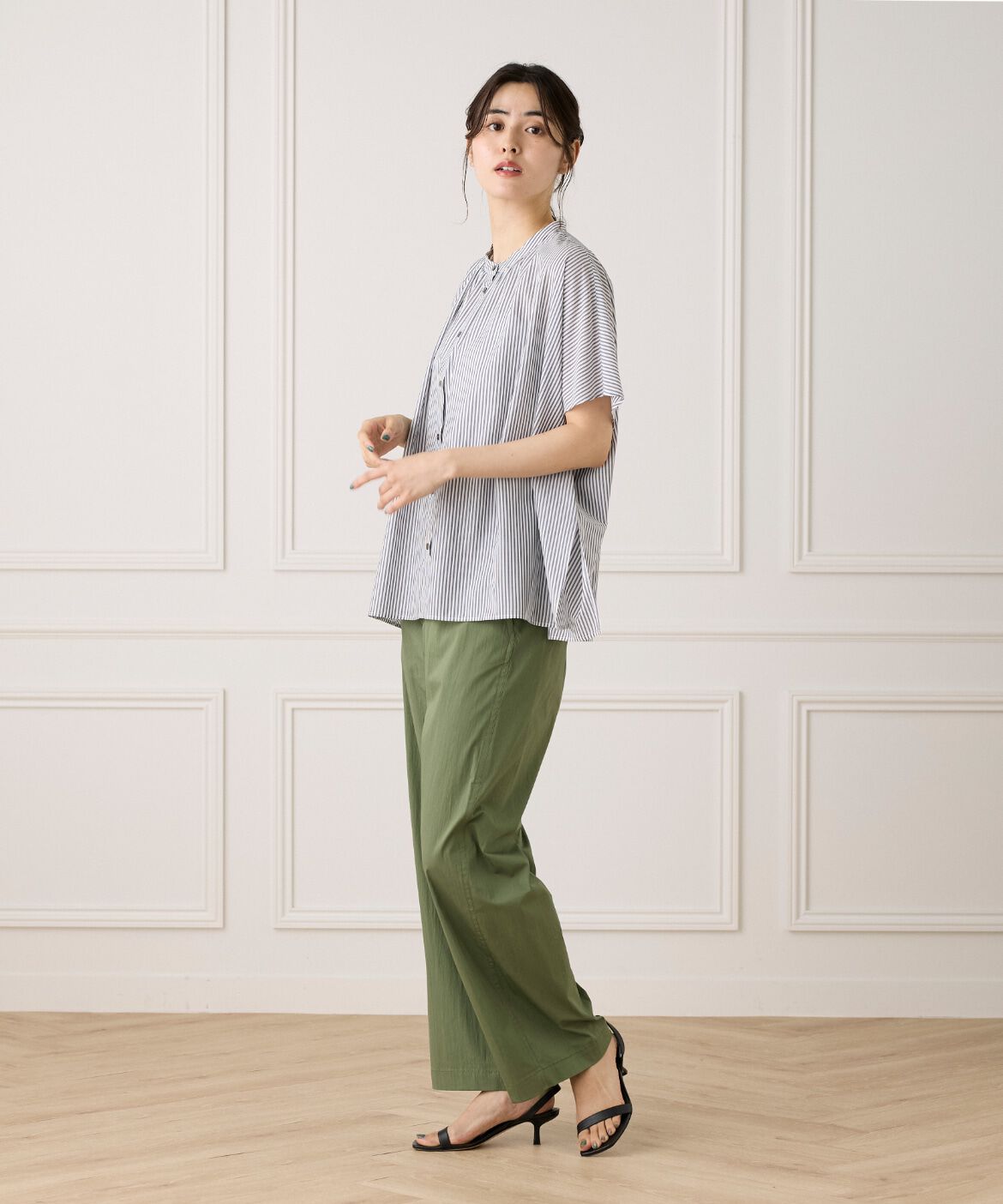 7-IDconcept.「 《大きいサイズ》《WEB限定カラー》ポンチョ風バンドカラーブラウス」|シャツ・ブラウス|