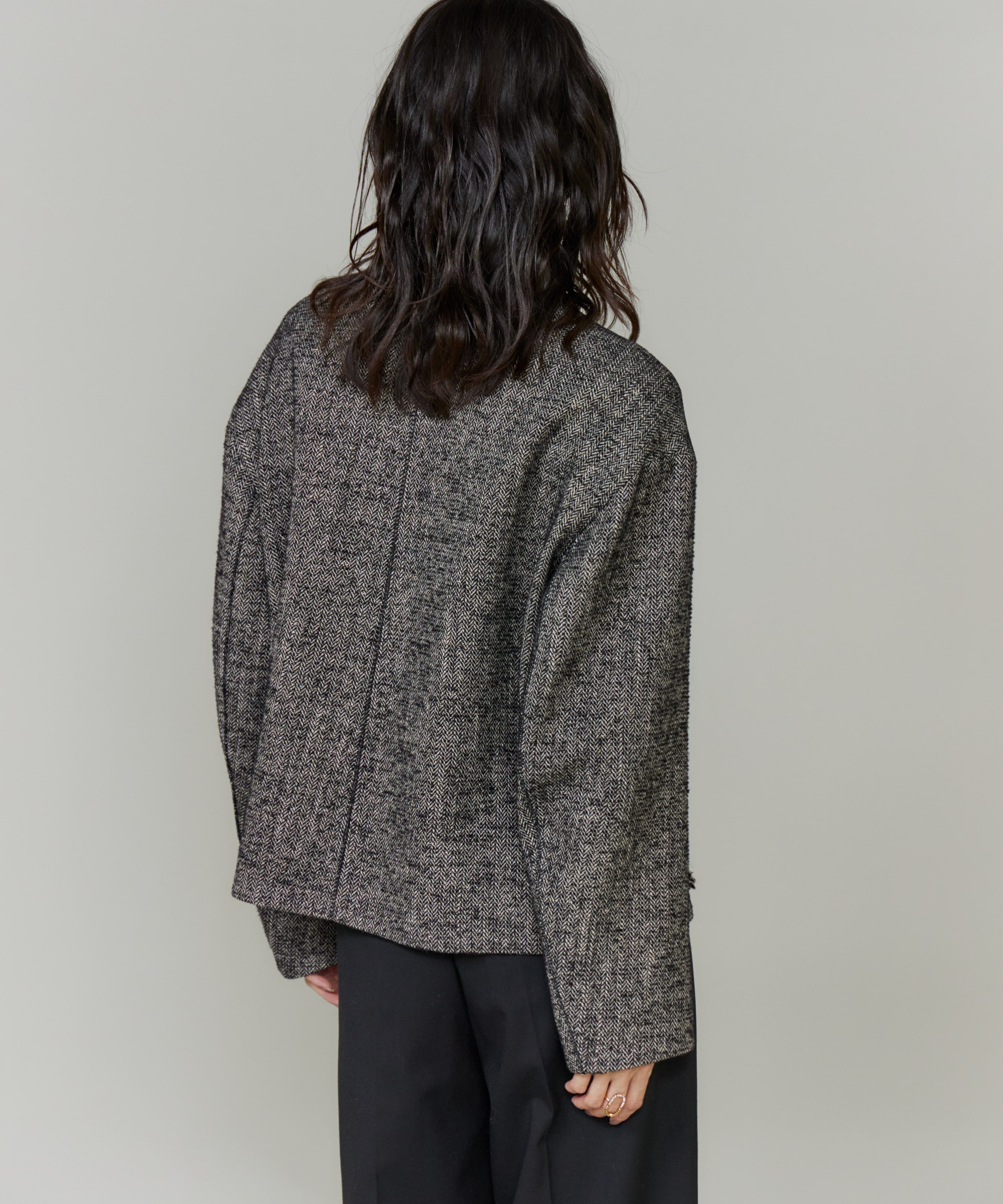 INED「ヘリンボーン柄ノーカラーショートコート」|ピーコート|