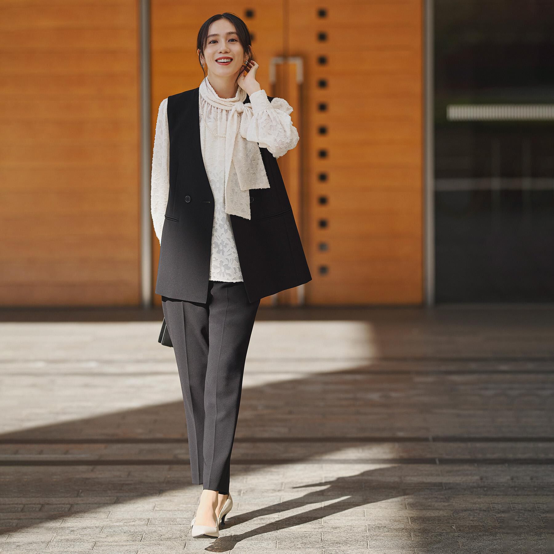 UNTITLED「【洗える/ストレッチ性/セットアップ可】バックラッフルジレ」|ベスト・ジレ|