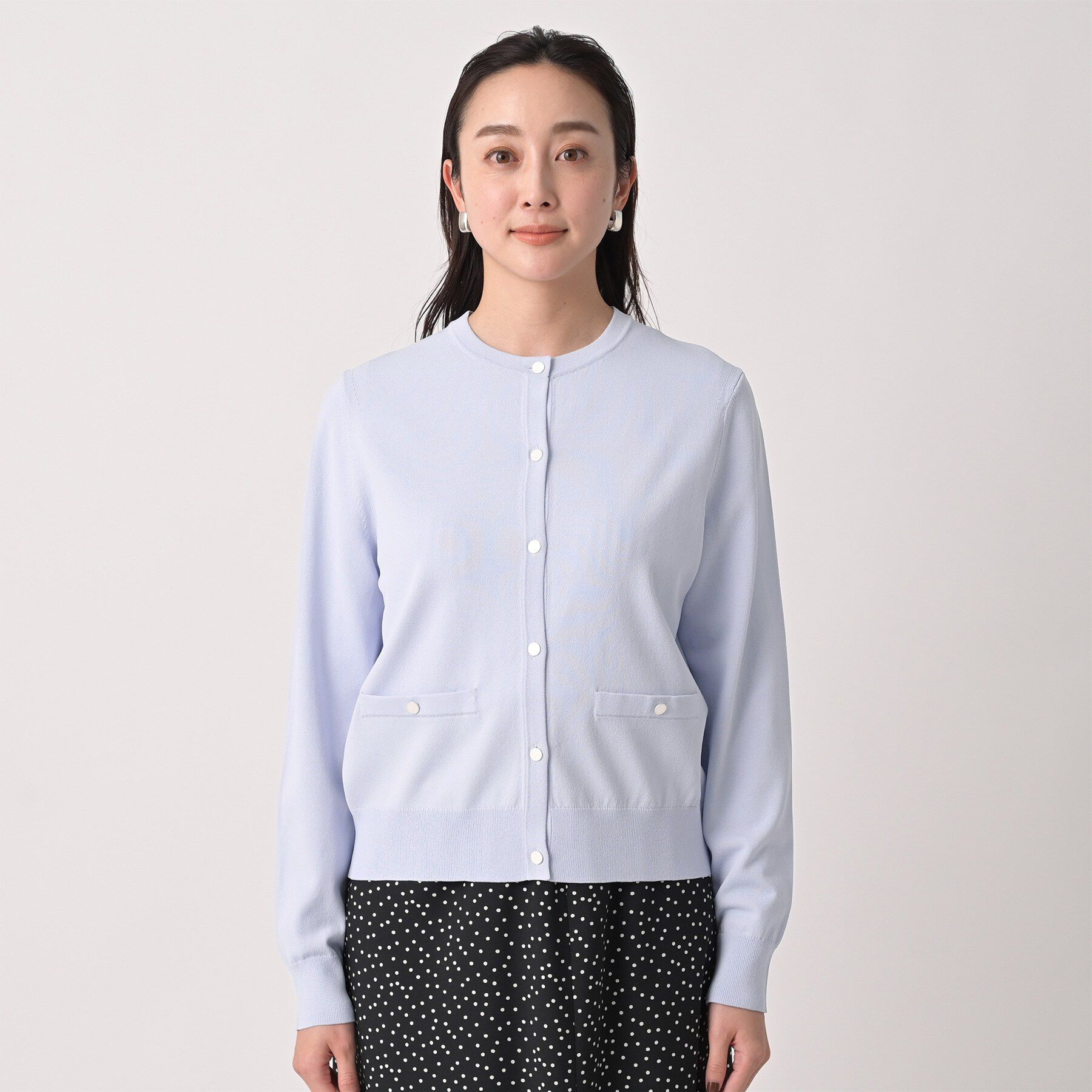 UNTITLED「【アンサンブル可/洗える】クルーネックニットカーディガン」|カーディガン|