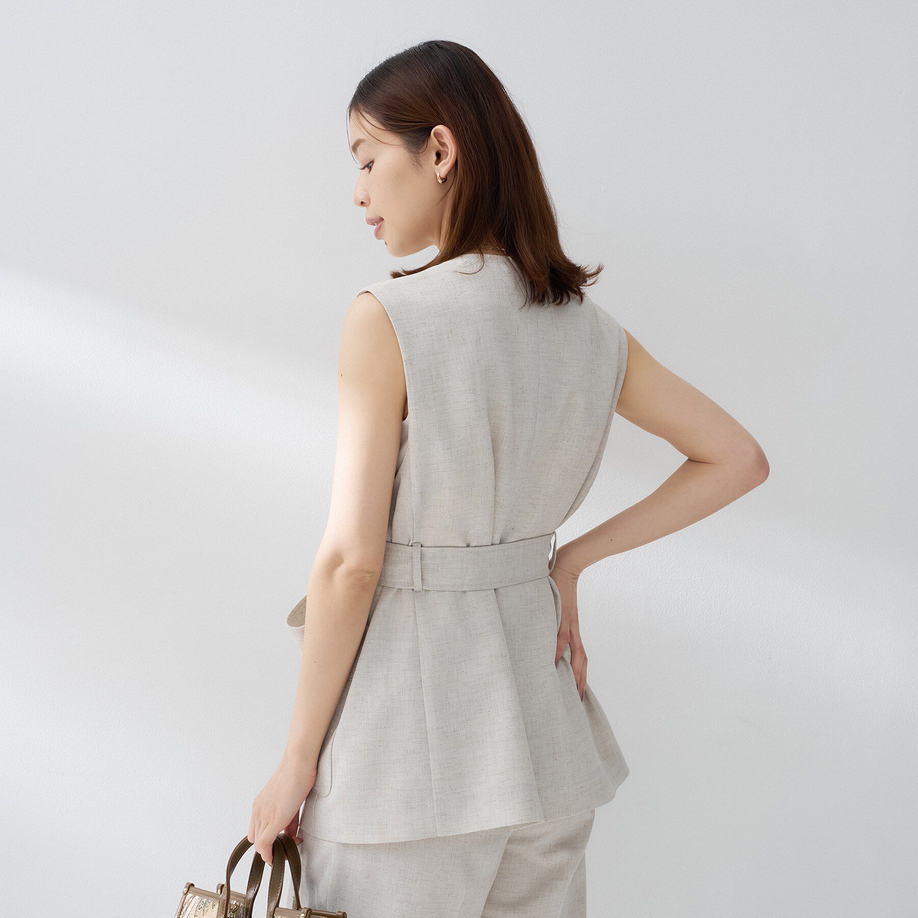 UNTITLED「スラブキーネックジレ」|ベスト・ジレ|