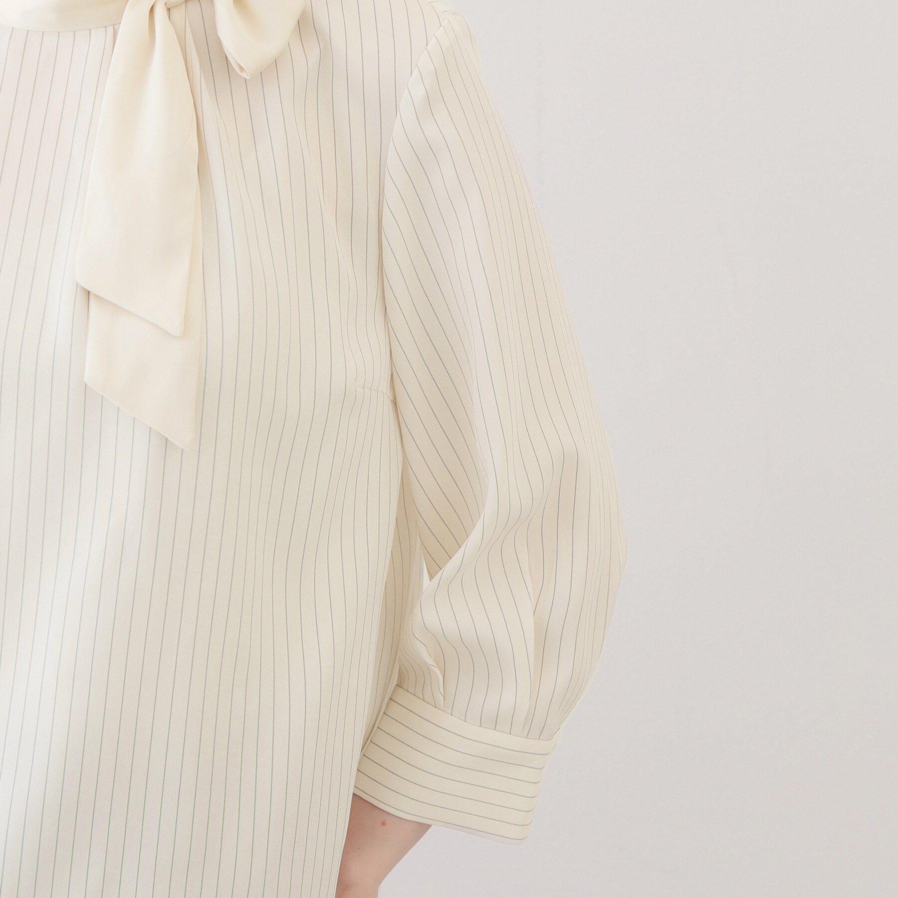 index「アシメボウタイブラウス【洗濯機OK/イージーアイロン】」|シャツ・ブラウス|