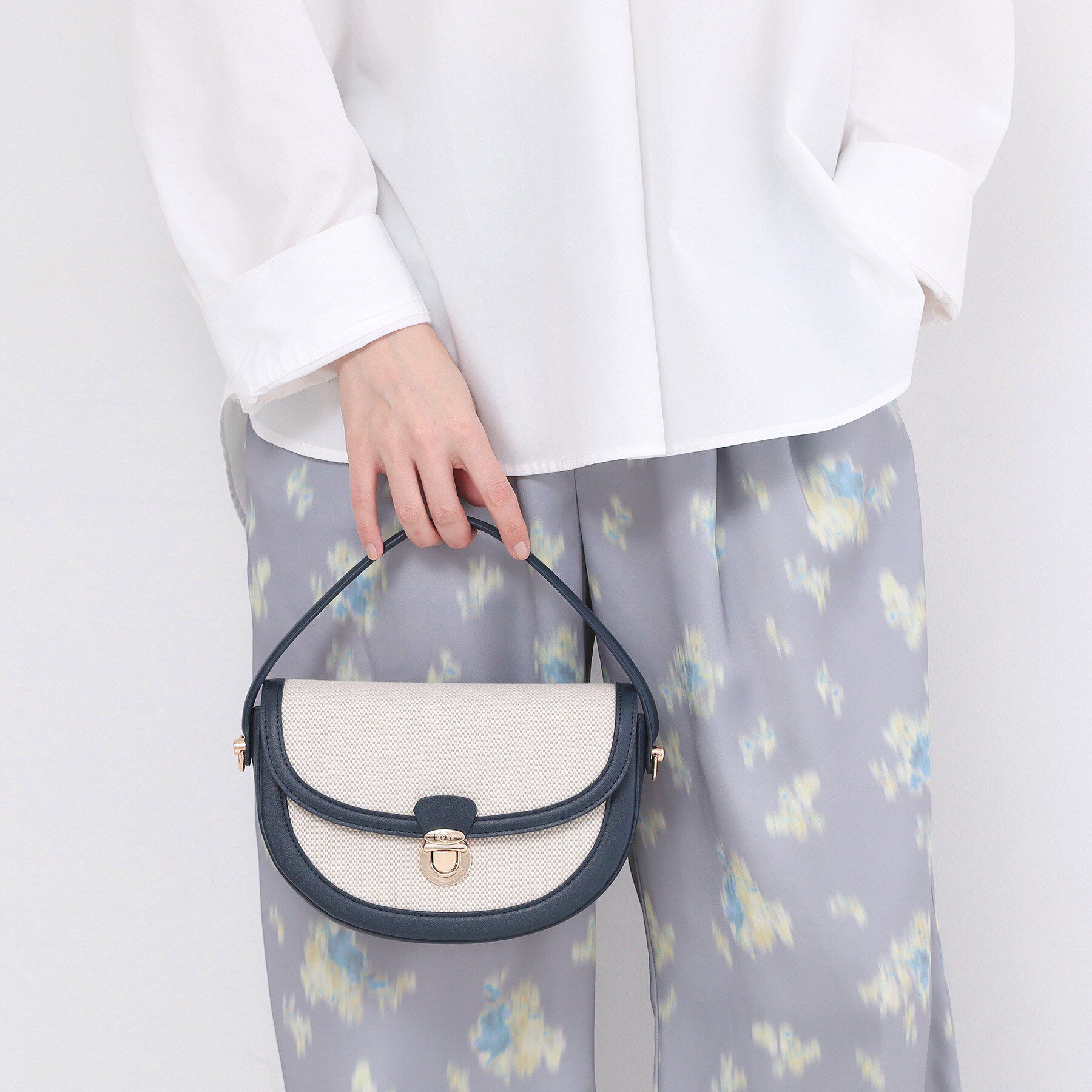 OPAQUE.CLIP「【2WAY】キャンバス&times;合皮コンビフロントデザインバッグ」|ショルダー・メッセンジャー|