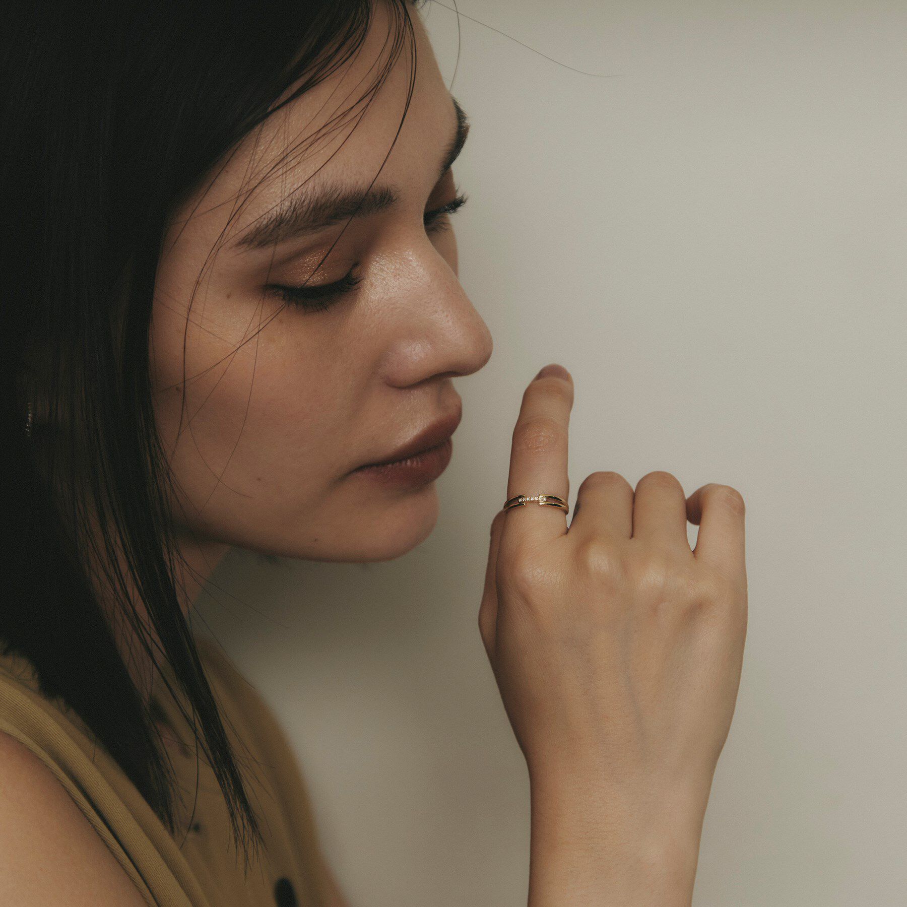 COCOSHNIK「K10ダイヤモンド ブリッジ リング」|リング|