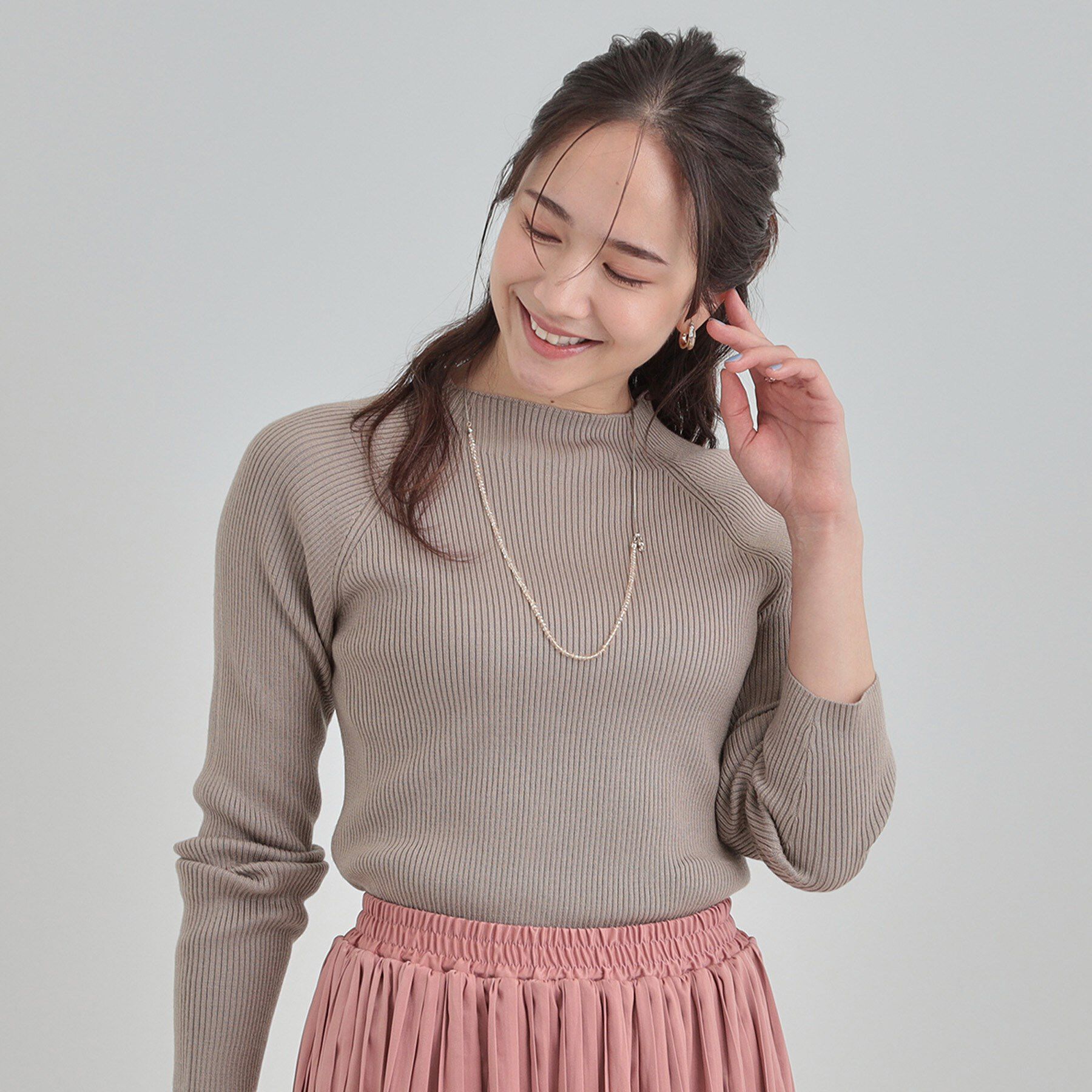 SHOO･LA･RUE「【絶妙なゆるピタ/洗濯機可】ちくちくしにくい リブハイネックやわらかニット」|ニット・セーター|