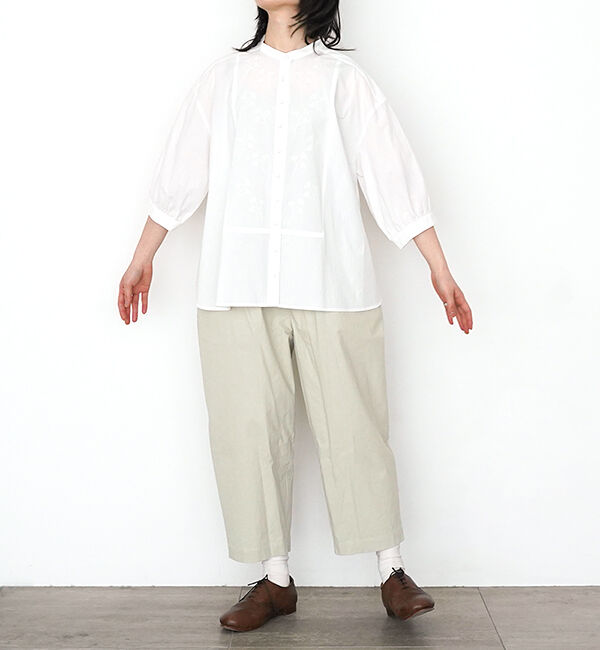 オオカミとフクロウ「オオカミとわたしの好きなアジサイ」|シャツ・ブラウス|