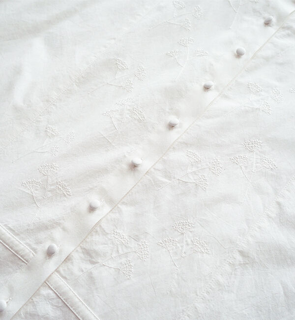 オオカミとフクロウ「オオカミとわたしの好きなアジサイ」|シャツ・ブラウス|