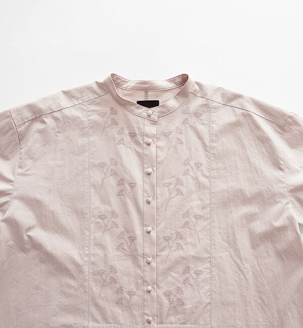 オオカミとフクロウ「オオカミとわたしの好きなアジサイ」|シャツ・ブラウス|