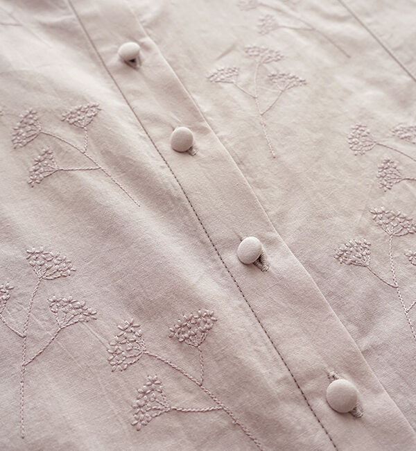 オオカミとフクロウ「オオカミとわたしの好きなアジサイ」|シャツ・ブラウス|