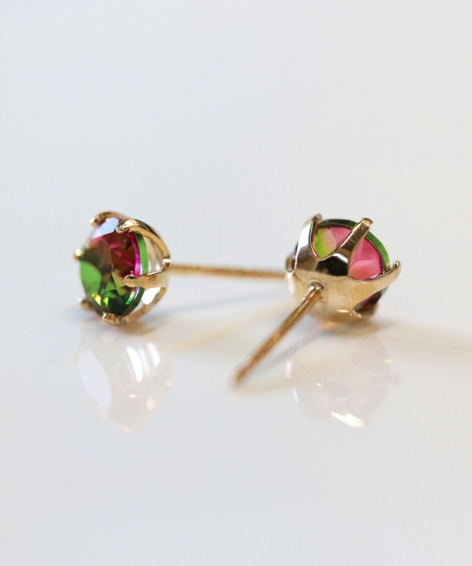  「グラデーションクリスタル ピアス | K10YG」|ピアス|