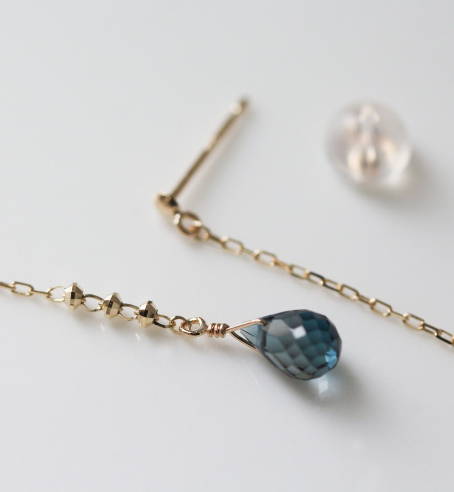  「ロンドンブルートパーズ ピアス | K10YG」|ピアス|