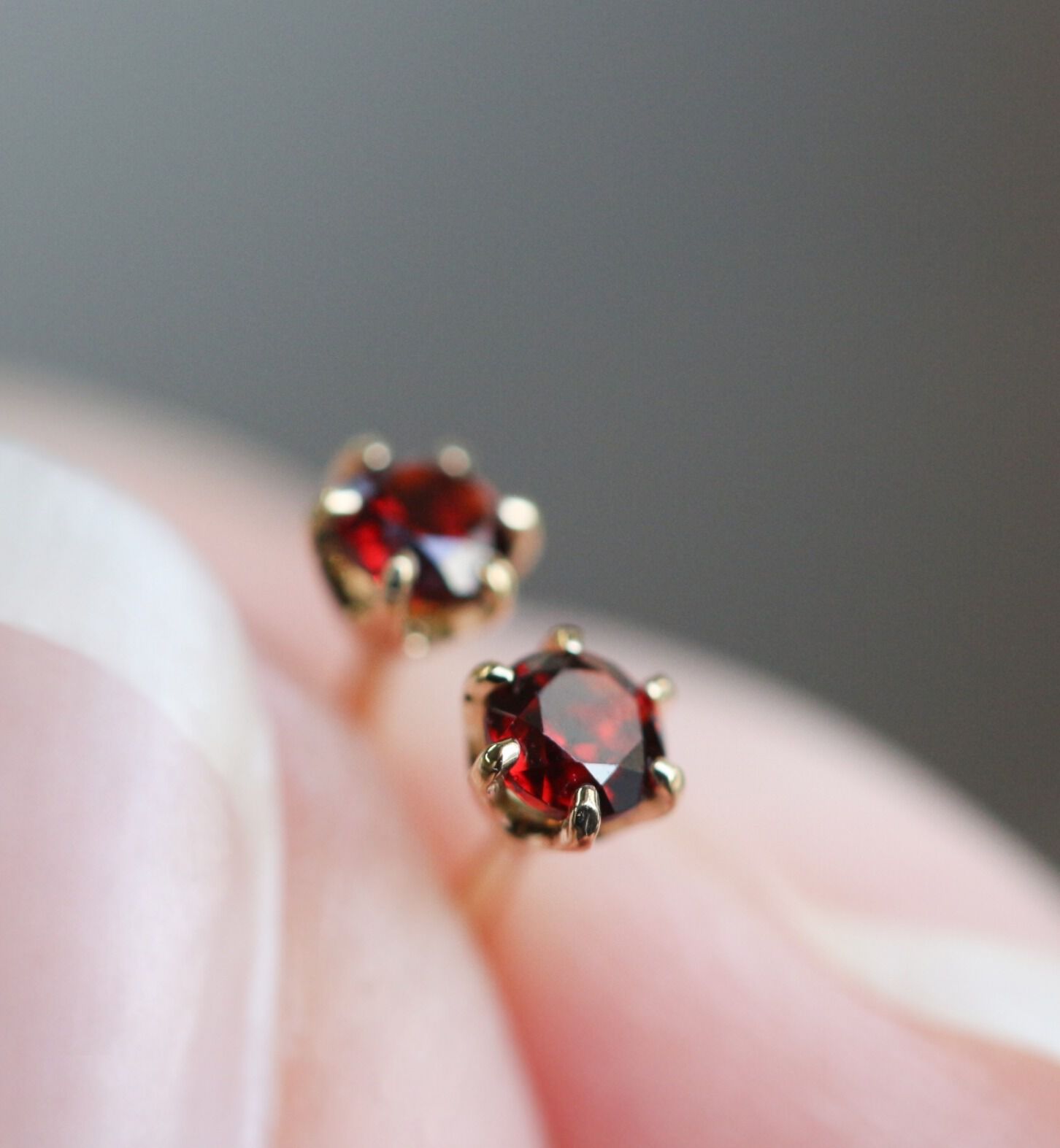  「誕生石 一粒ピアス | K18 」|ピアス|