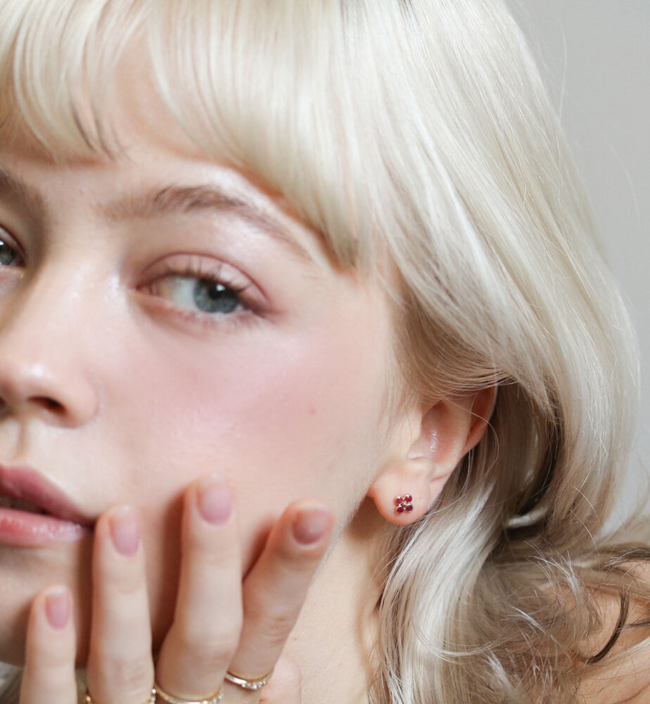  「ルビー フラワー ピアス | K10YG」|ピアス|