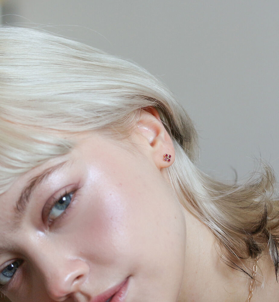  「ルビー フラワー ピアス | K10YG」|ピアス|