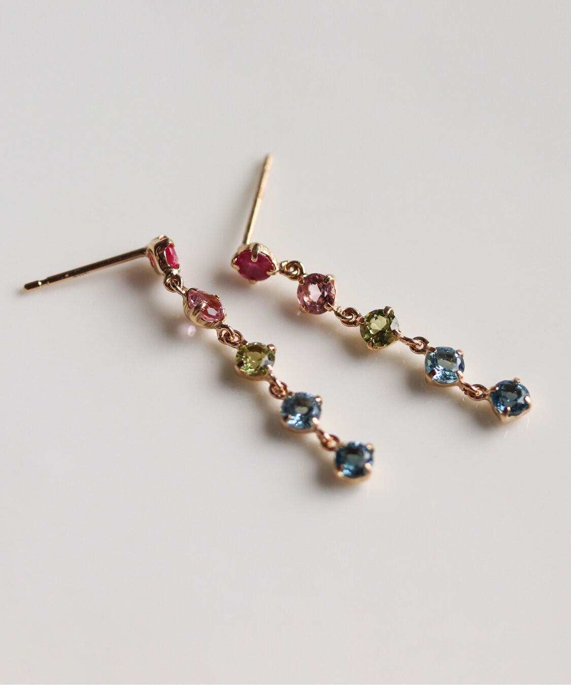  「マルチカラー ストーン ピアス | K10YG」|ピアス|