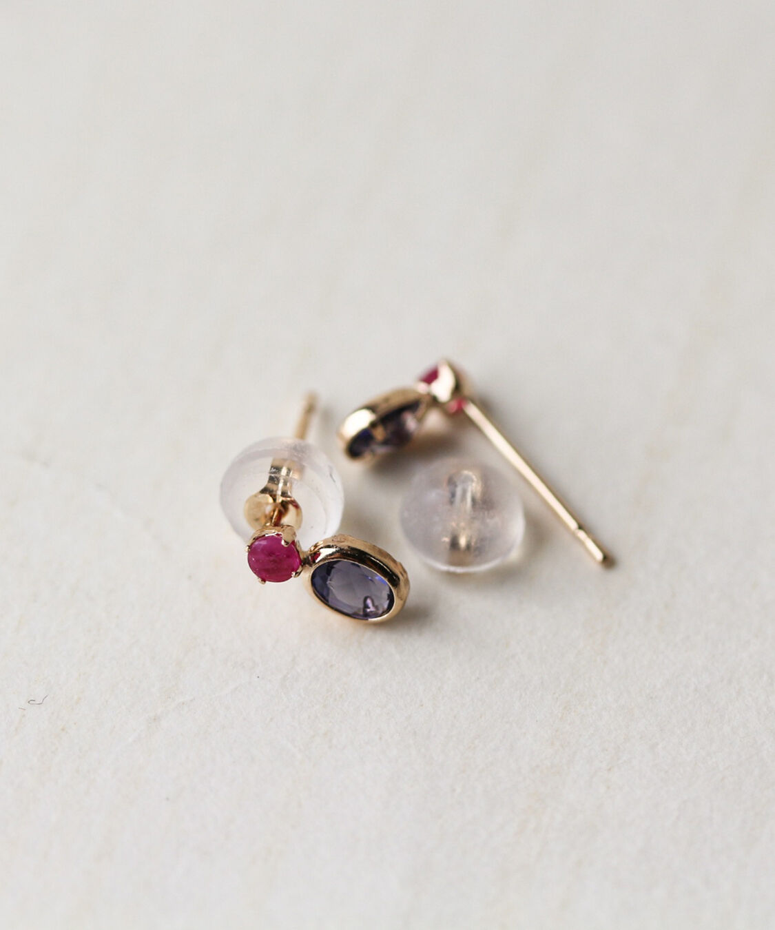  「ルビー / アイオライト ピアス | K10YG  〈Web限定〉」|ピアス|