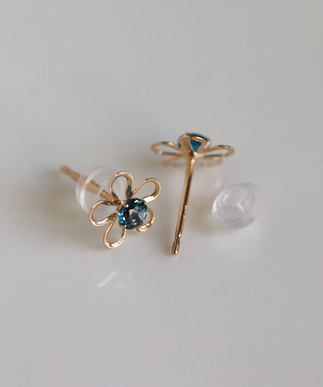  「カラーストーン フラワー ピアス | K10YG」|ピアス|