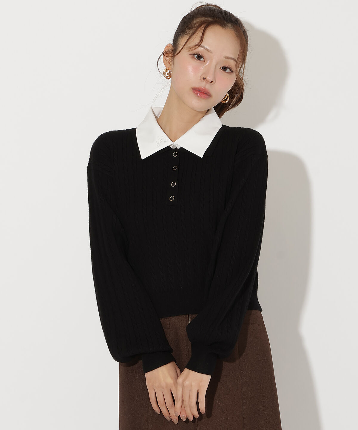 アンドクチュール「シャツ襟ケーブルニット」|ニット・セーター|ブラック