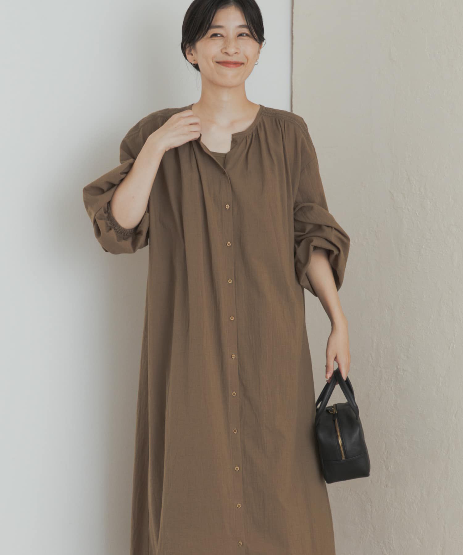 URBAN RESEARCH DOORS「エンブロイダリーギャザーワンピース」|ワンピース|