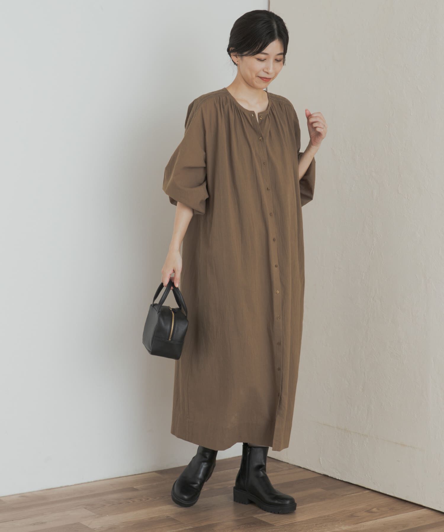 URBAN RESEARCH DOORS「エンブロイダリーギャザーワンピース」|ワンピース|