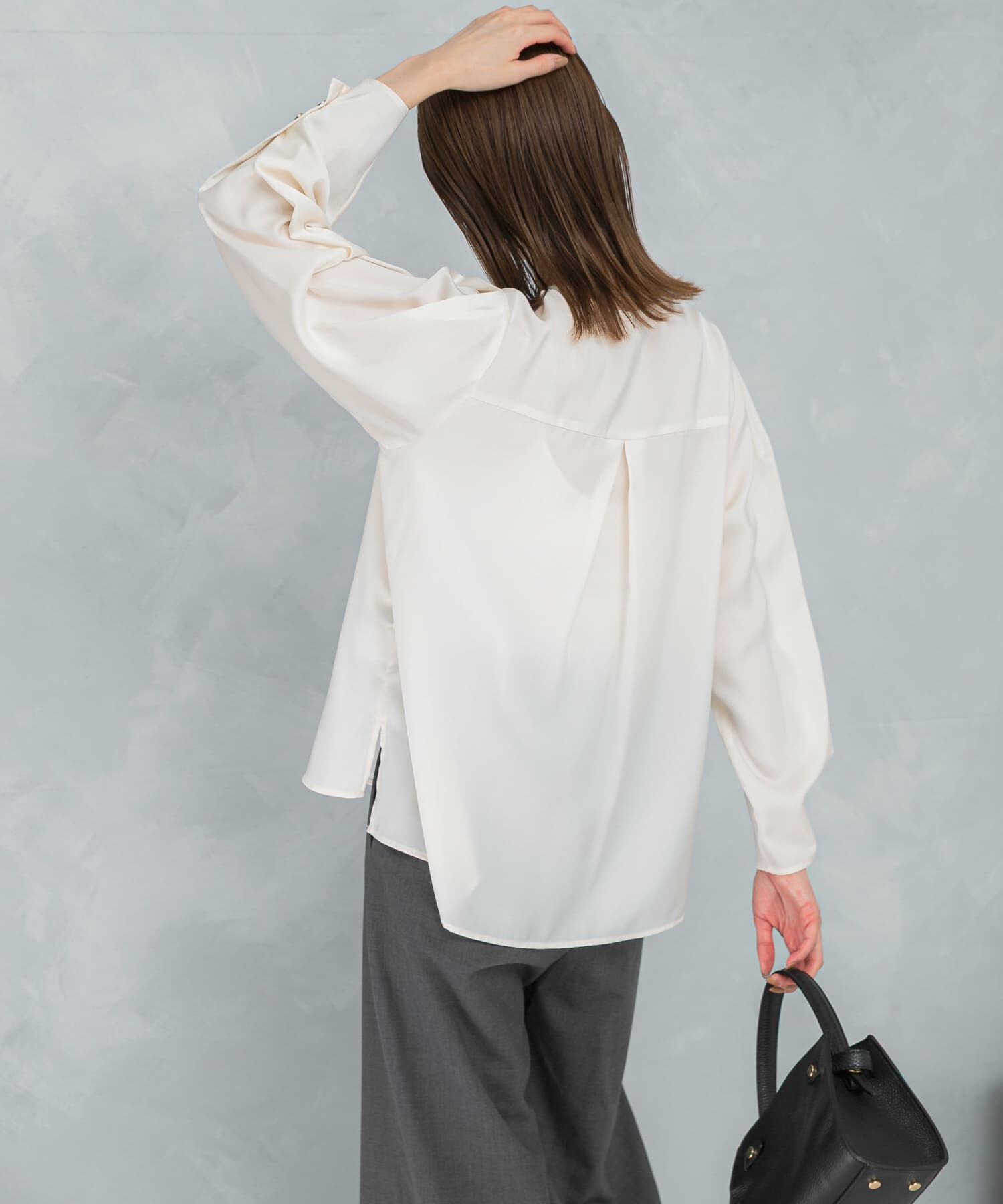 URBAN RESEARCH ROSSO「ピーチサテンデザインスリーブブラウス」|シャツ・ブラウス|