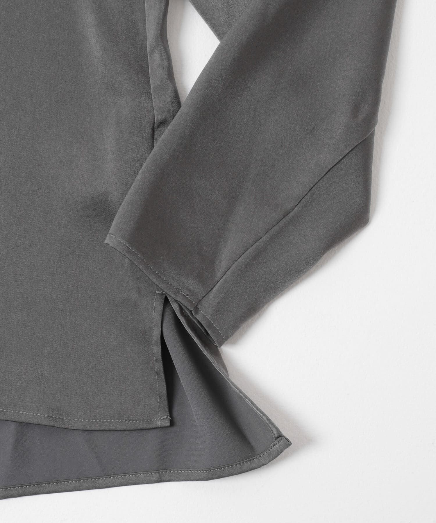 URBAN RESEARCH ROSSO「ピーチサテンデザインスリーブブラウス」|シャツ・ブラウス|