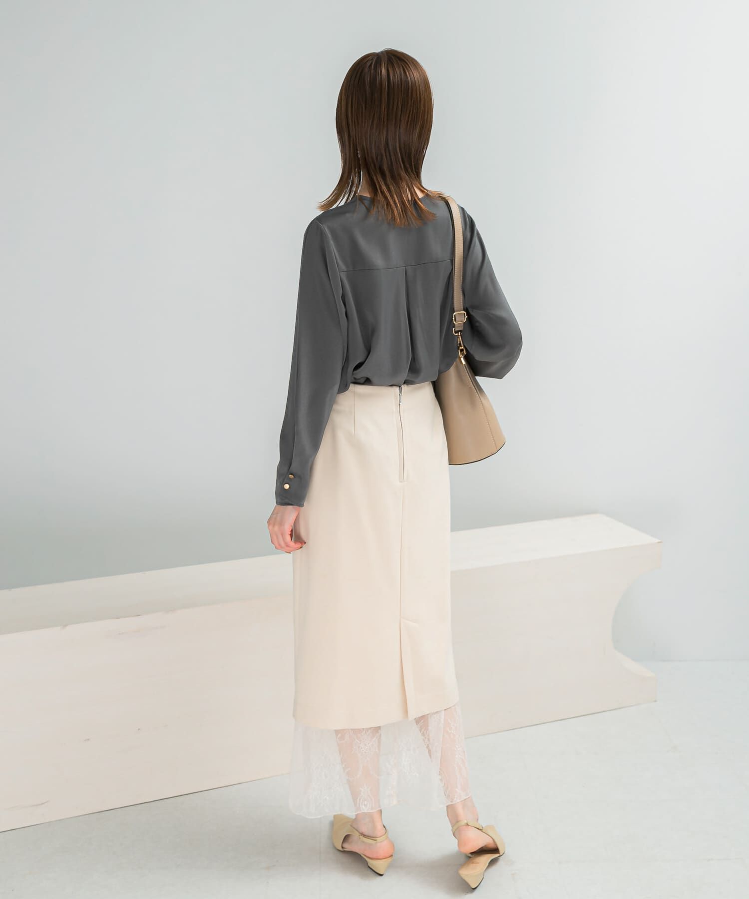 URBAN RESEARCH ROSSO「ピーチサテンデザインスリーブブラウス」|シャツ・ブラウス|