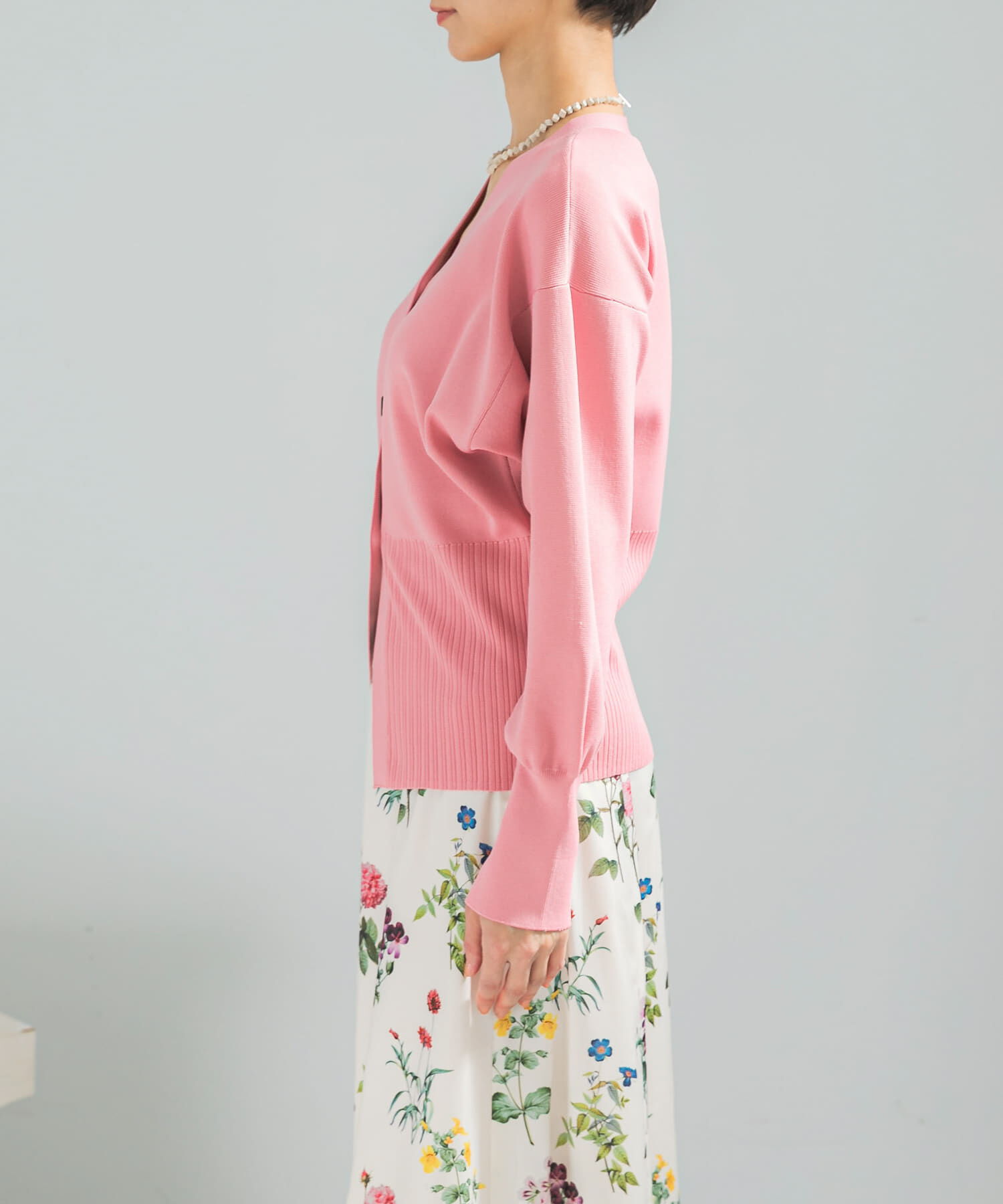 URBAN RESEARCH ROSSO「Vネックリブフロント釦デザインニット」|カーディガン|