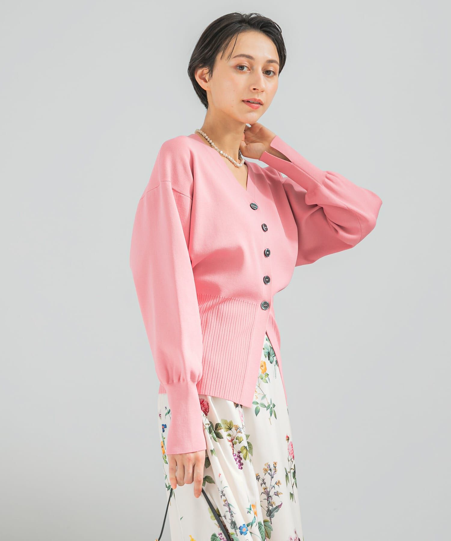 URBAN RESEARCH ROSSO「Vネックリブフロント釦デザインニット」|カーディガン|