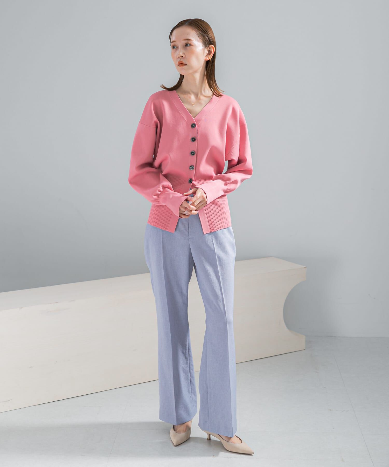 URBAN RESEARCH ROSSO「Vネックリブフロント釦デザインニット」|カーディガン|