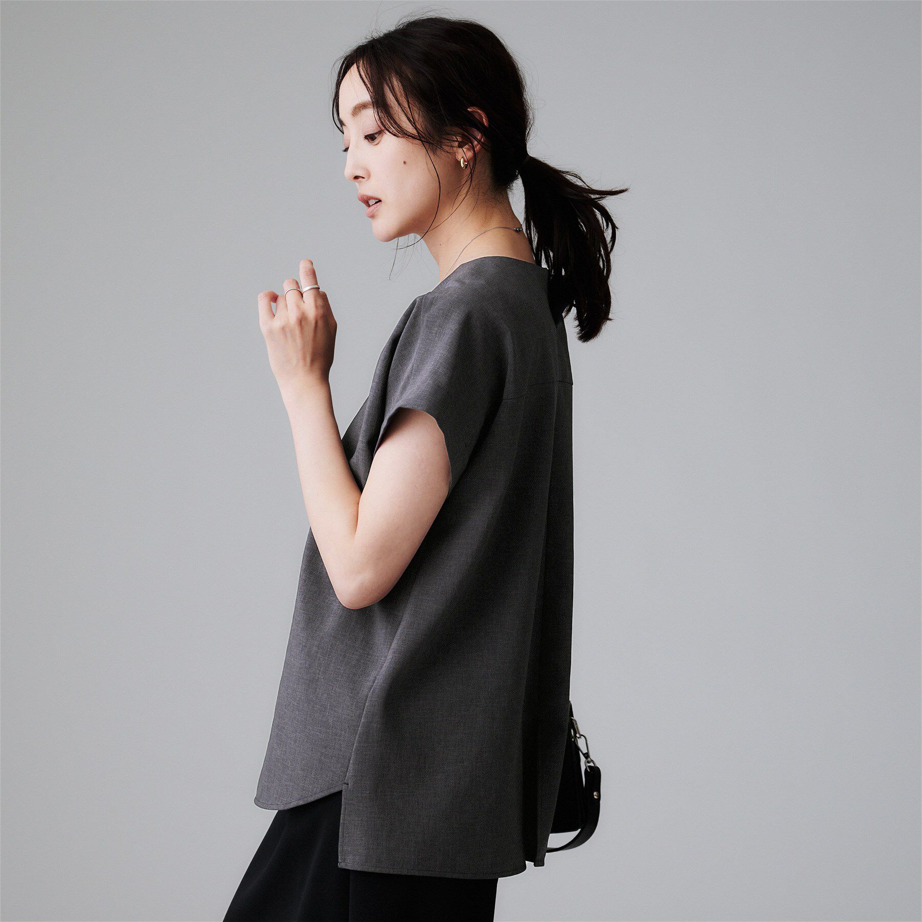 UNTITLED「【セットアップ可/はっ水/通勤】リラククール 半袖ブラウス」|シャツ・ブラウス|