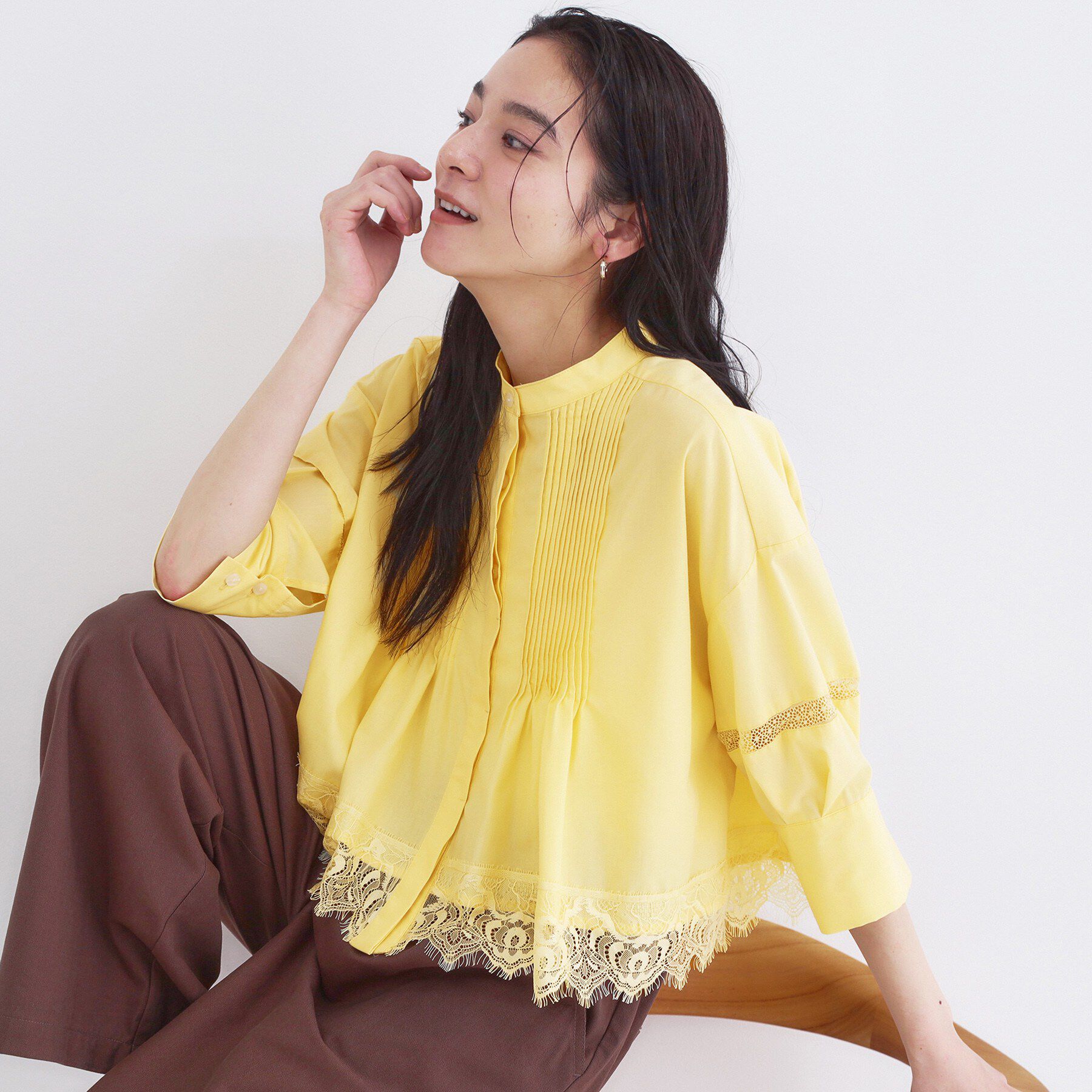 OPAQUE.CLIP「裾レース使いピンタックショートシャツ【洗濯機OK】」|シャツ・ブラウス|