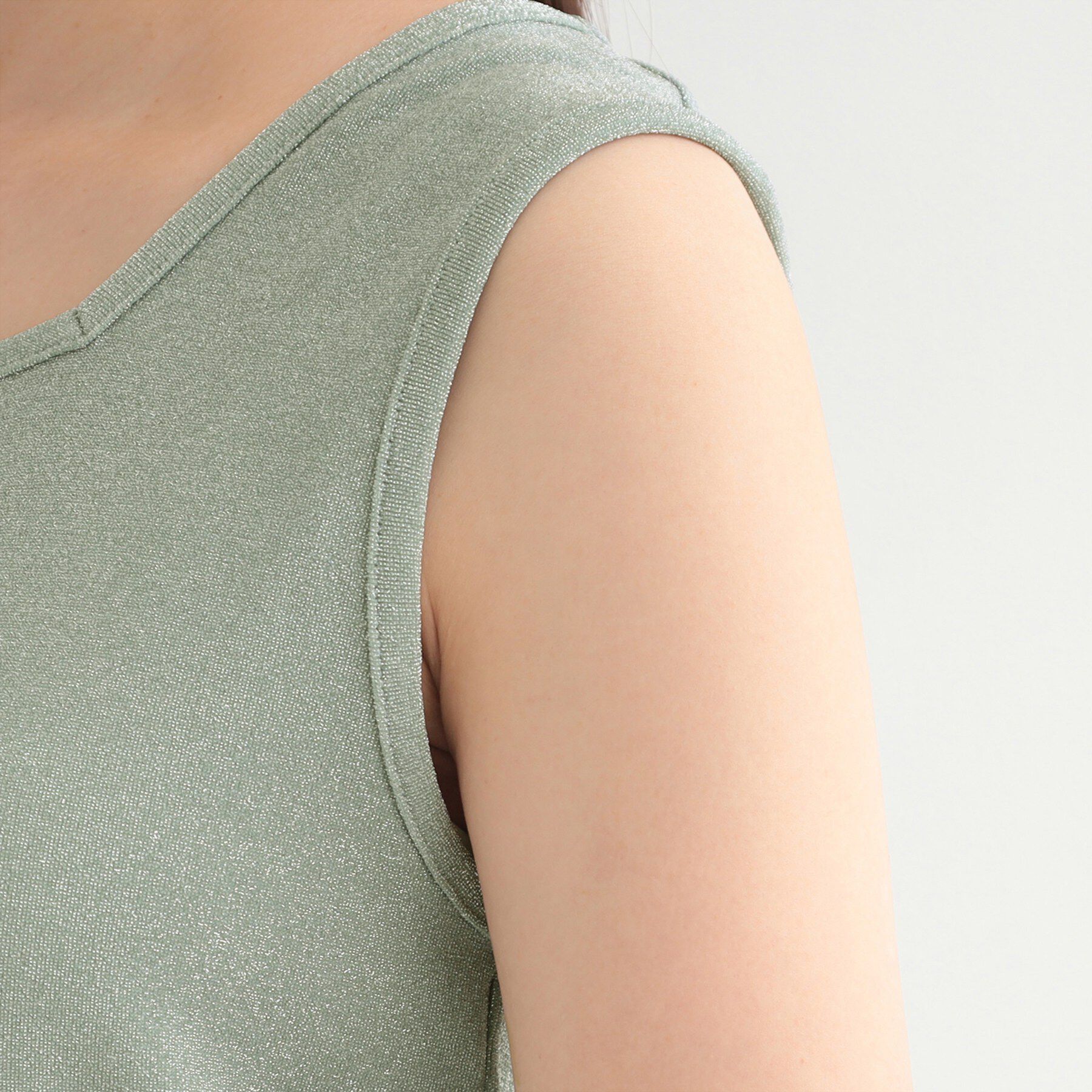 SHOO･LA･RUE「【前後2WAY/洗濯機可/S-LL】コーデのアクセントに　きらきらラメタンクトップ」|キャミソール|