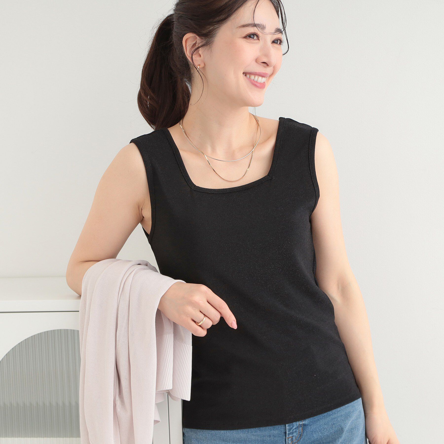 SHOO･LA･RUE「【前後2WAY/洗濯機可/S-LL】コーデのアクセントに　きらきらラメタンクトップ」|キャミソール|ブラック(019)