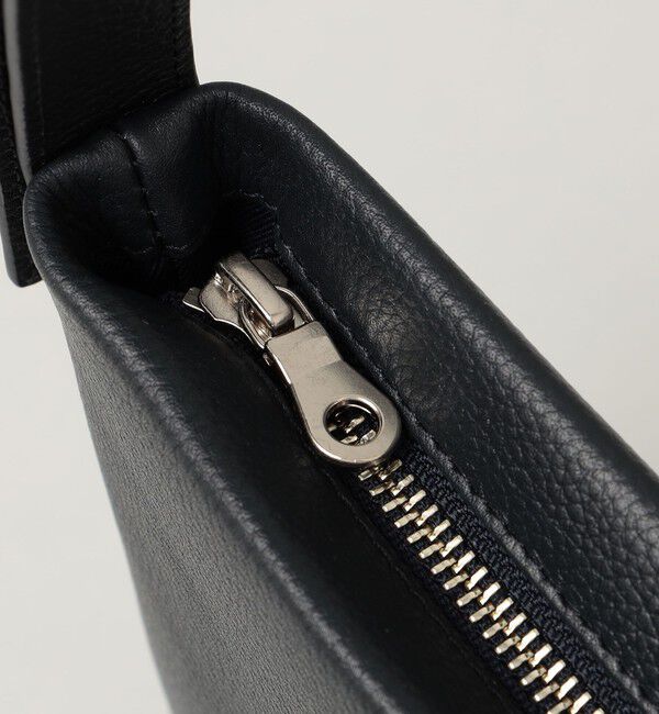 SHIPS「SHIPS: スマート レザー ショルダーバッグ」|ショルダー・メッセンジャー|