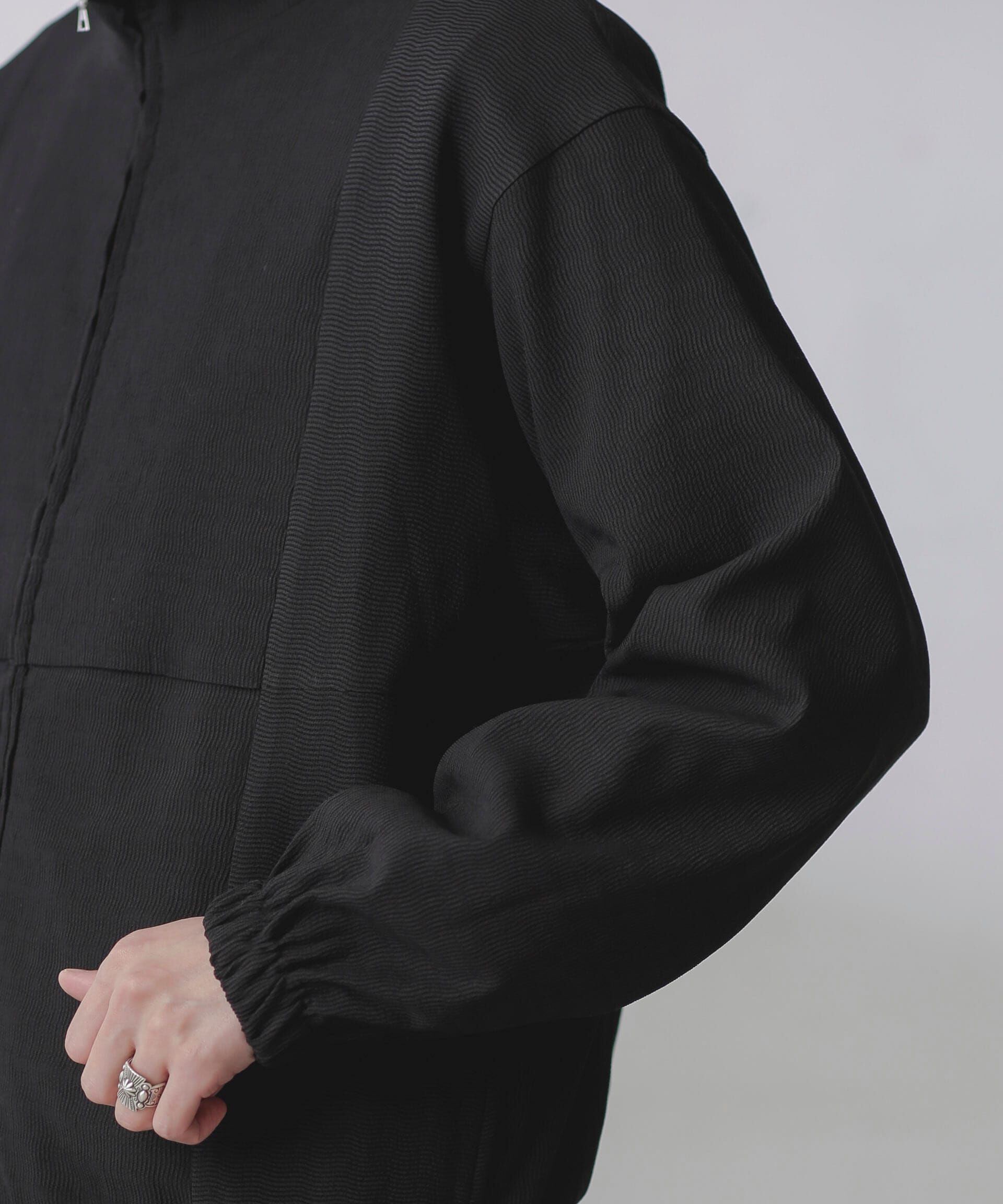 nano･universe「プリーツライクスタンドカラーブルゾン」|ブルゾン・スタジャン|