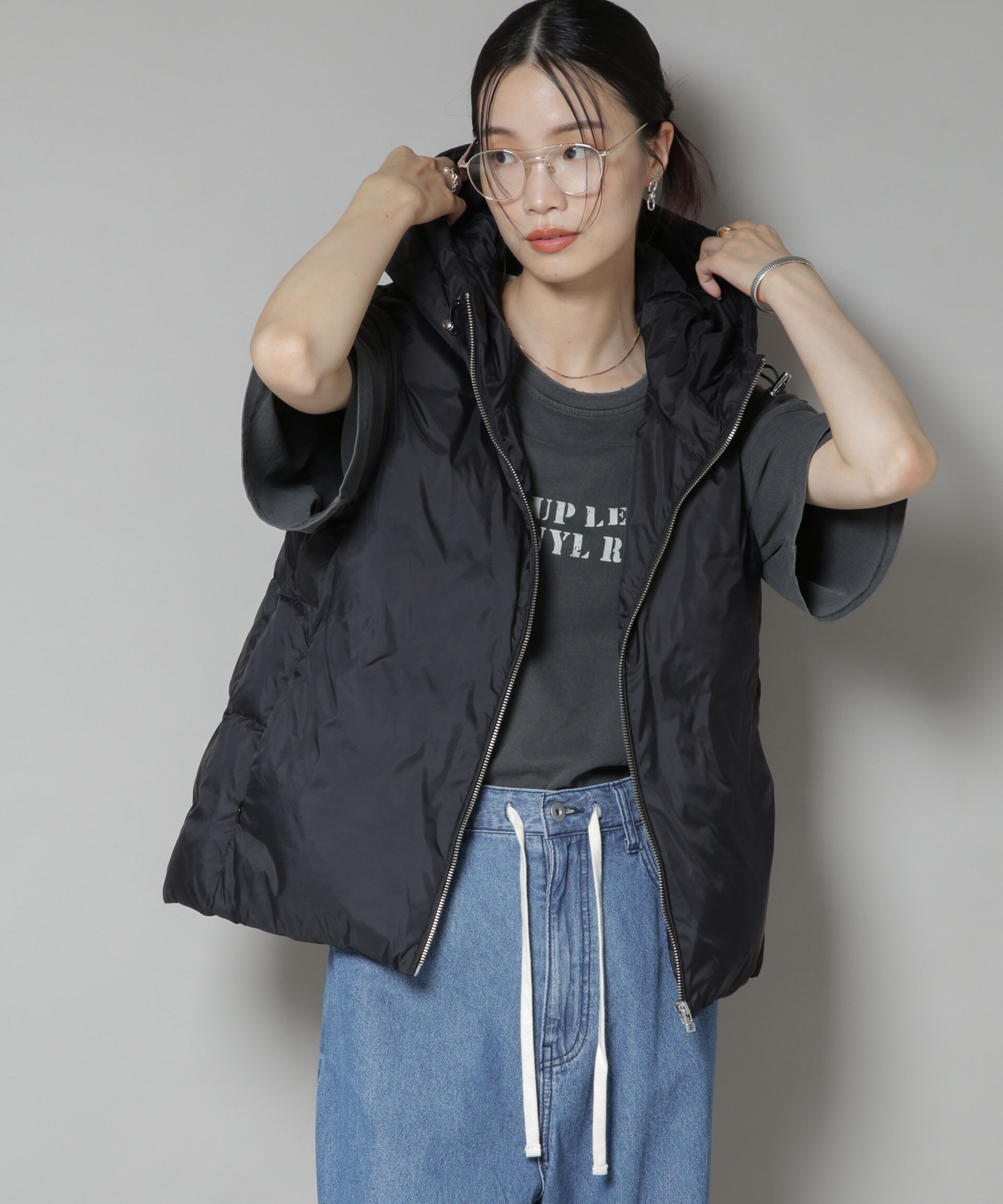 nano･universe「撥水加工ライトダウン　フードジップアップベスト」|ダウン|