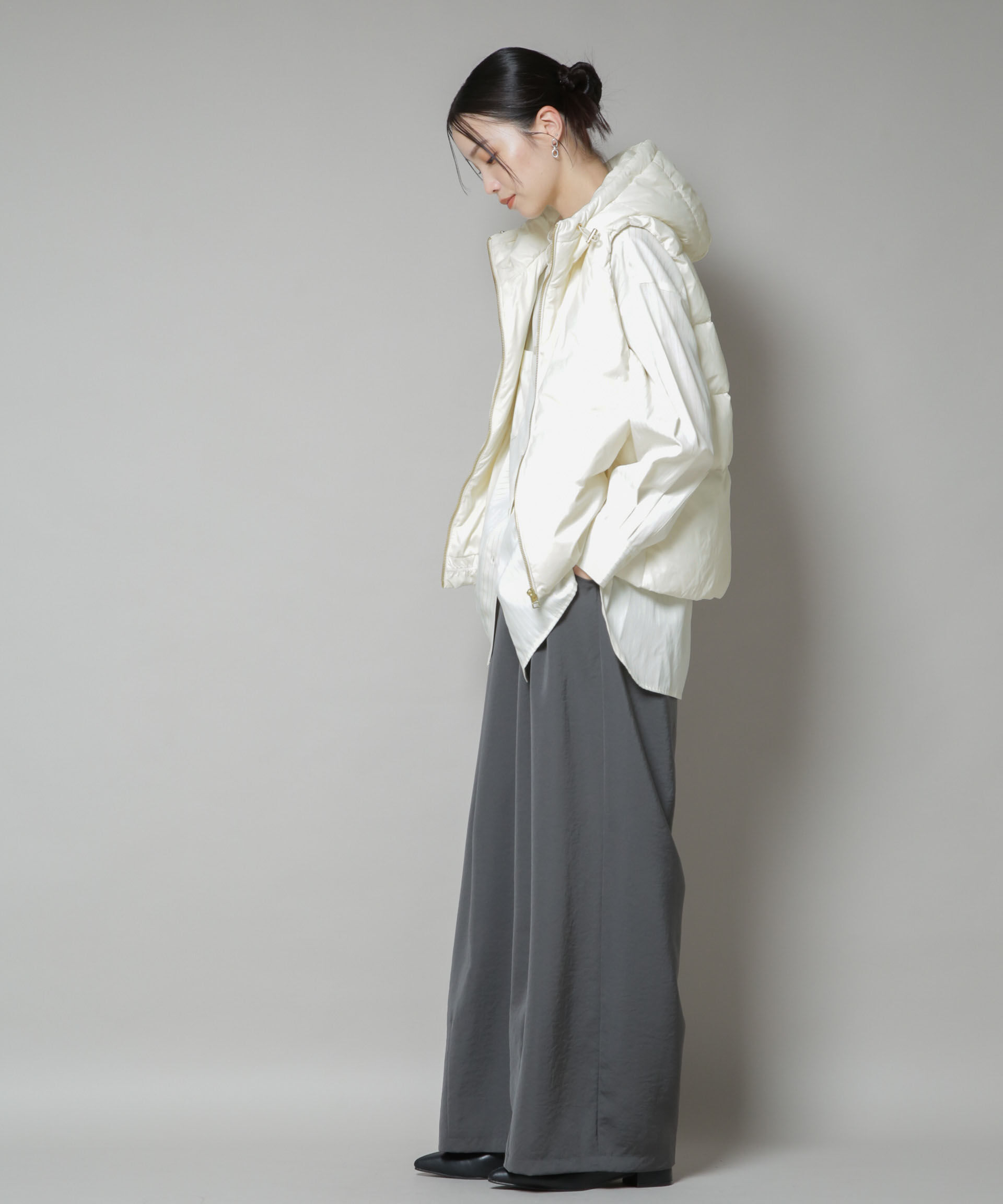 nano･universe「撥水加工ライトダウン　フードジップアップベスト」|ダウン|