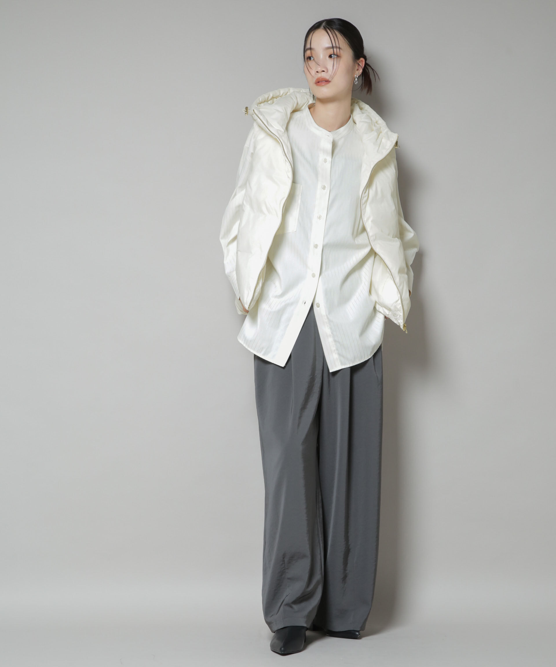 nano･universe「撥水加工ライトダウン　フードジップアップベスト」|ダウン|