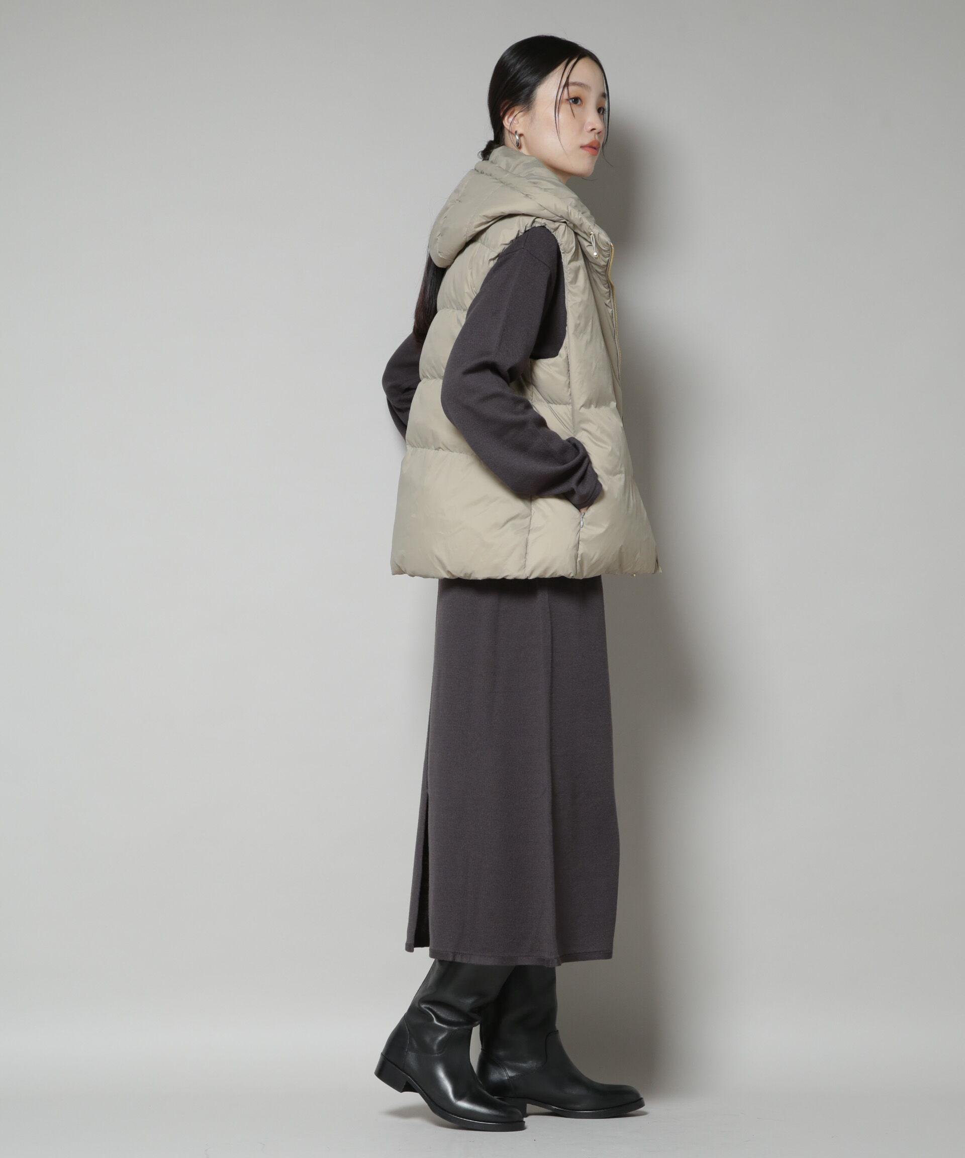 nano･universe「撥水加工ライトダウン　フードジップアップベスト」|ダウン|