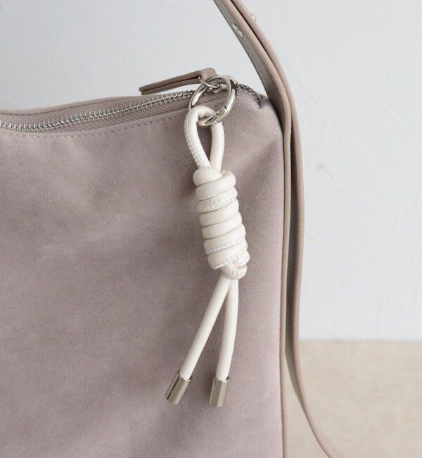 fredy emue「フェイクスエードソフトスクエアショルダーバッグ」|ショルダー・メッセンジャー|