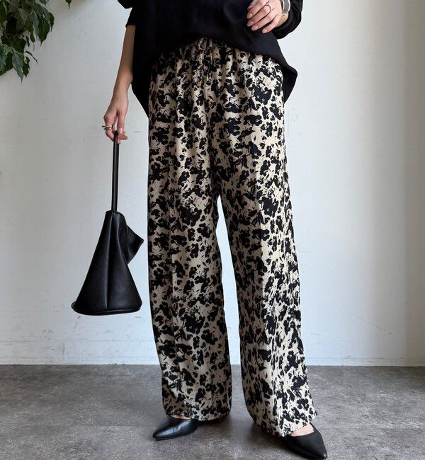  「【WEB限定】フラワープリントパンツ」|チノ|