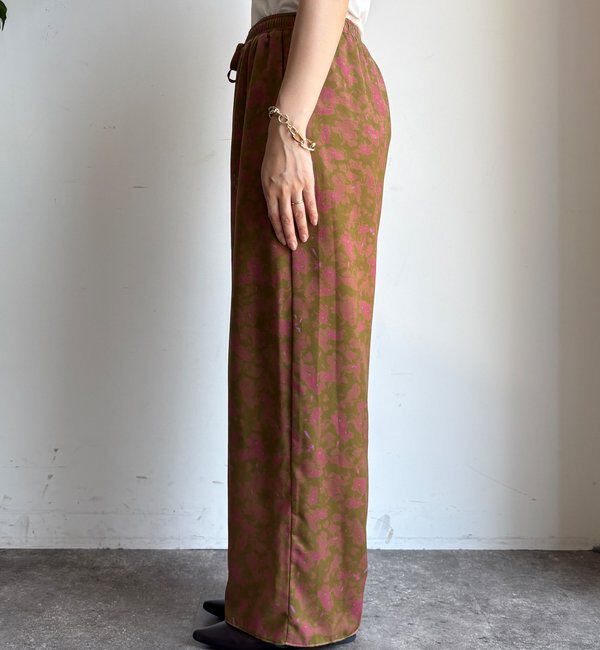  「【WEB限定】フラワープリントパンツ」|チノ|