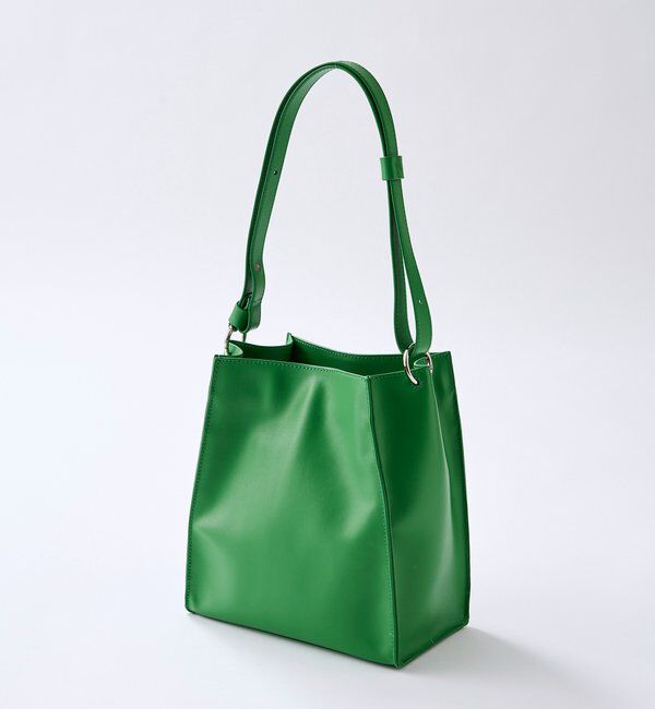  「【5段階の長さ調節可能】スムース牛革スクエアショルダー」|ショルダー・メッセンジャー|