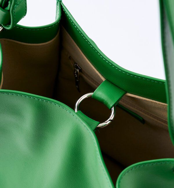  「【5段階の長さ調節可能】スムース牛革スクエアショルダー」|ショルダー・メッセンジャー|