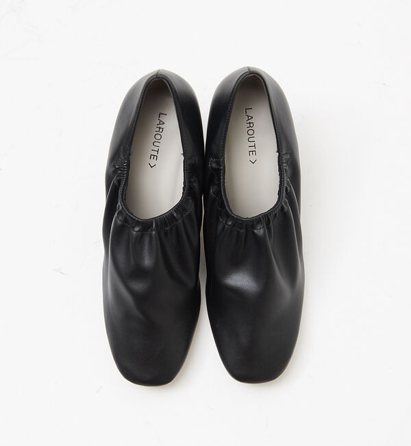 AU BANNISTER「【LAROUTE】シャーリング深物パンプス」|パンプス|