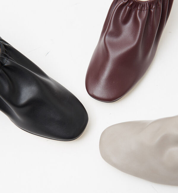 AU BANNISTER「【LAROUTE】シャーリング深物パンプス」|パンプス|