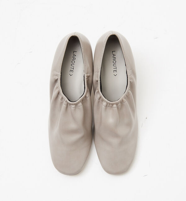 AU BANNISTER「【LAROUTE】シャーリング深物パンプス」|パンプス|